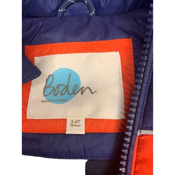 MINI BODEN Boy's Camo Puffer Vest / Size: 3-4 - Picture 3 of 10